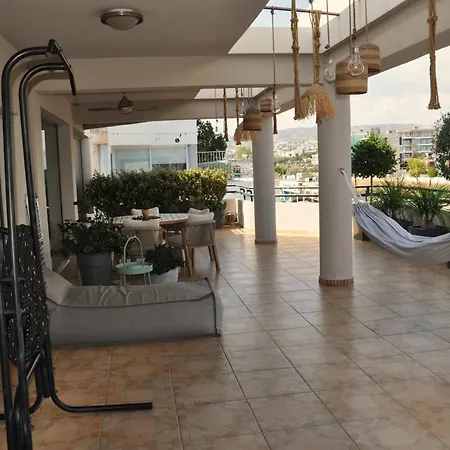 The View Penthouse Near Columbia Beach