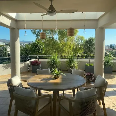 The View Penthouse Near Columbia Beach *