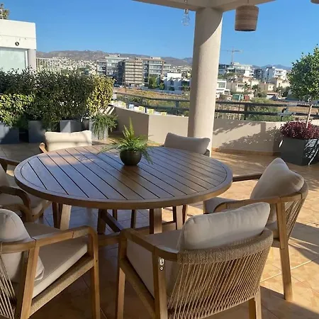 The View Penthouse Near Columbia Beach